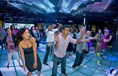 photo 7 Carnival Breeze ®