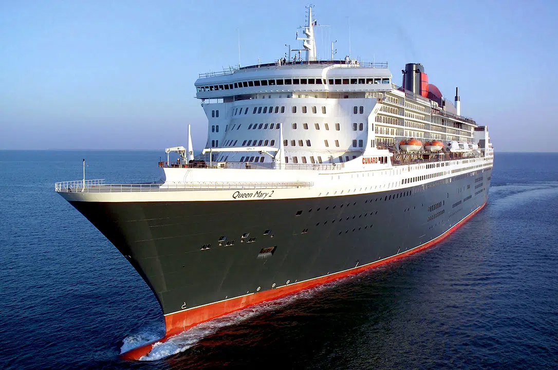 photo 1 Queen Mary 2