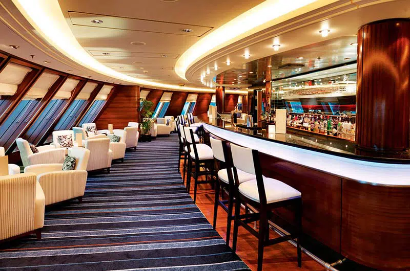 photo 2 Queen Mary 2