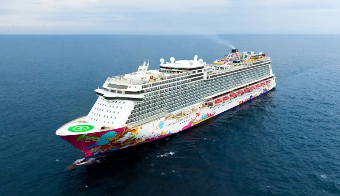 photo 1 Genting Dream