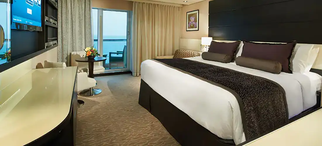 The haven courtyard penthouse with balcony norwegian-cruise-line-norwegian-getaway-hf.webp