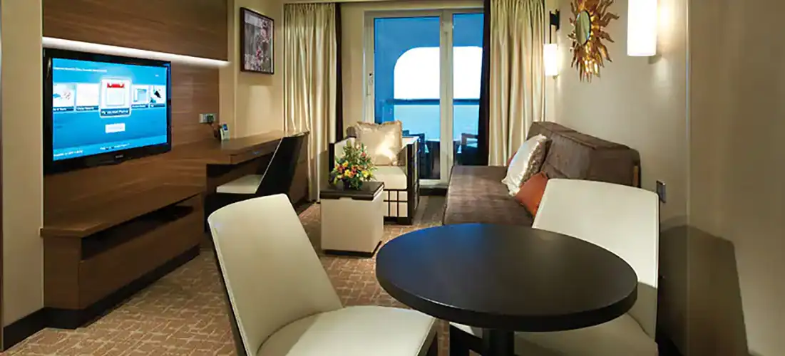 The haven forward-facing penthouse with balcony norwegian-cruise-line-norwegian-getaway-hg.webp