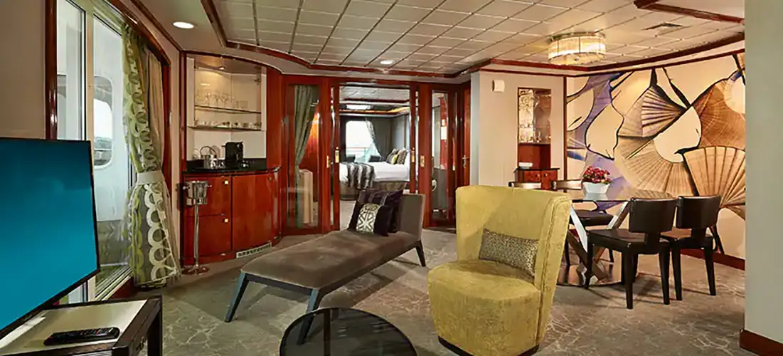 Deluxe Owner's Suite con due balconi norwegian-cruise-line-norwegian-star-s2-s3.webp