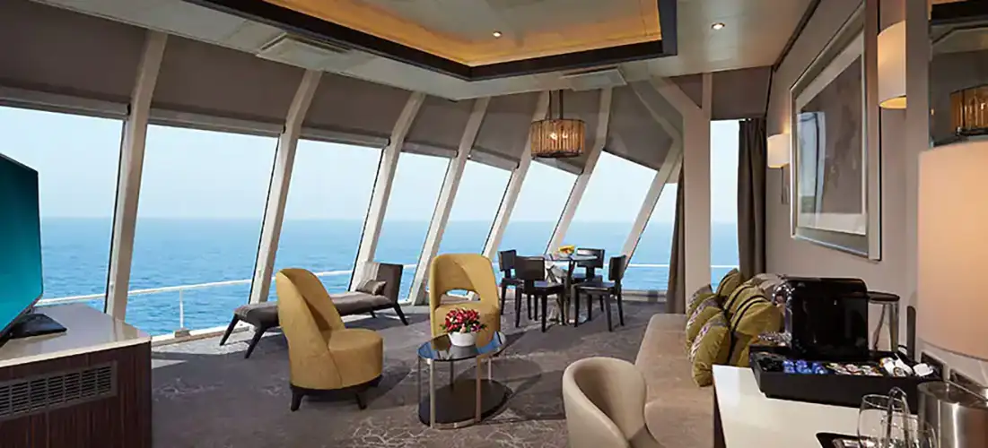 Deluxe Owner’s Suite norwegian-cruise-line-norwegian-star-s6.webp